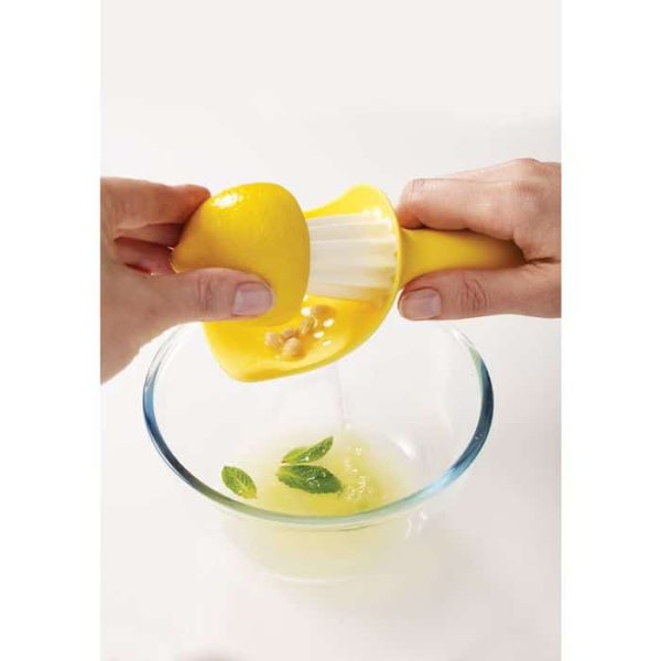 Catcher - Yellow BPA-free citrus reamer ergonomic tool